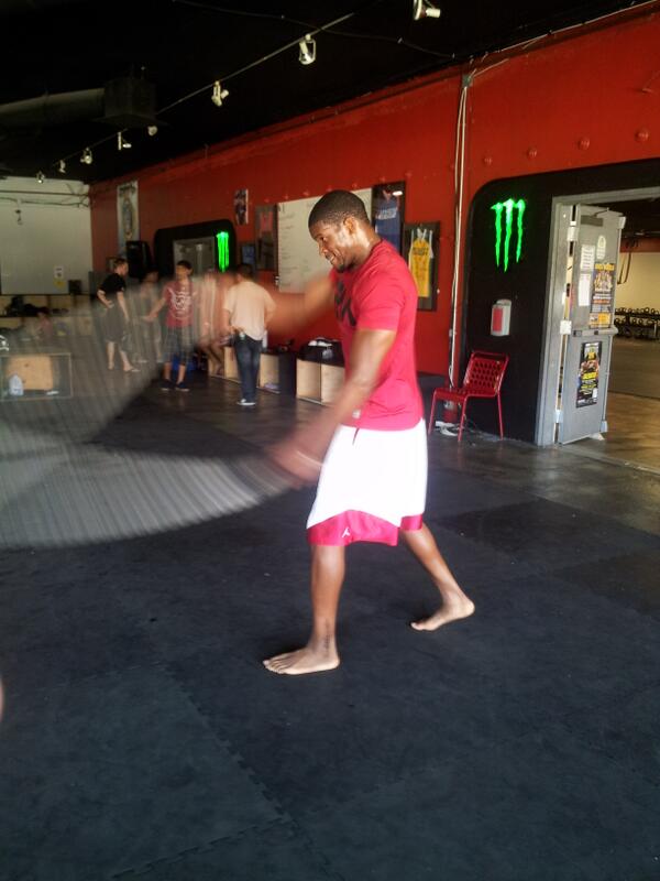 Great boxing &amp; cardio session w/ <a href="/VincentBrown86/">Vincent Brown Jr.</a> <a href="/AllianceMMA/">Alliance MMA</a> #boxing #nfl #chargers