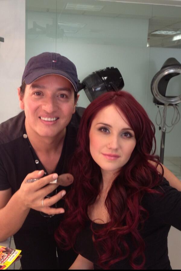 Dulce Maria. [9] - Page 27 BNuM0F5CcAASKo_