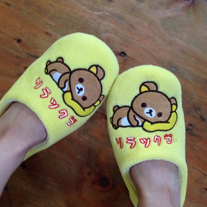 スリッパがりらさん(つ&forall;｀*)！可愛いー！！ http://t.co/Pl5ZnlHjAm