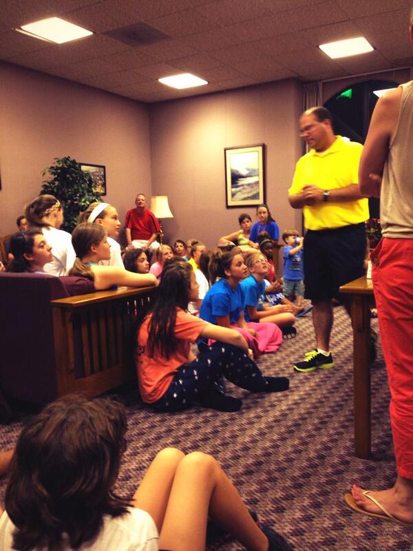 Baseballing_21's tweet image. Devotional with campers!! #blessed #NEtigers #balling @SolveMy_Riddle @CoachAl_NE