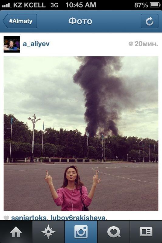 yelikbayev's tweet image. Люди, не будьте настолько циничны. Не делайте таких фотографий. Вдруг там есть погибшие.