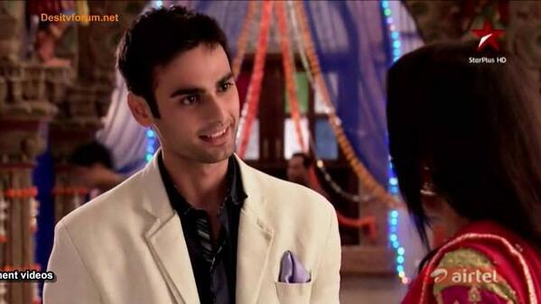 VARUNKAPOORFC's tweet photo. danny @varunkapoor_ http://t.co/hNpLpif90i