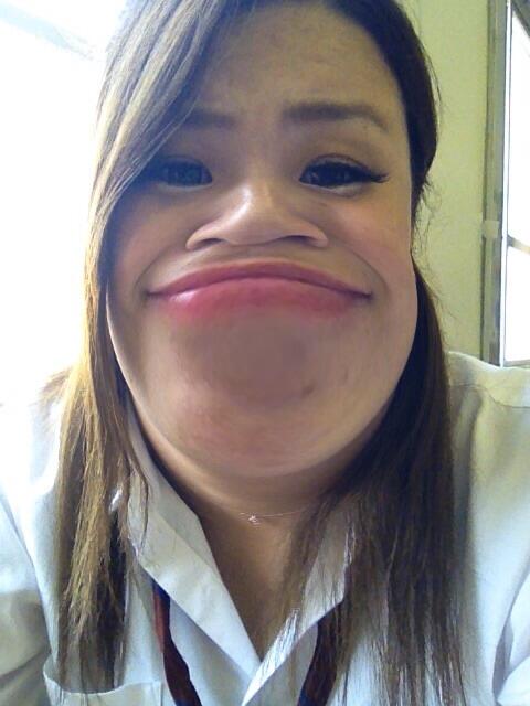 中村修吾 こいつ今日化粧ミスったらしい Http T Co 2qnq6fiwxn