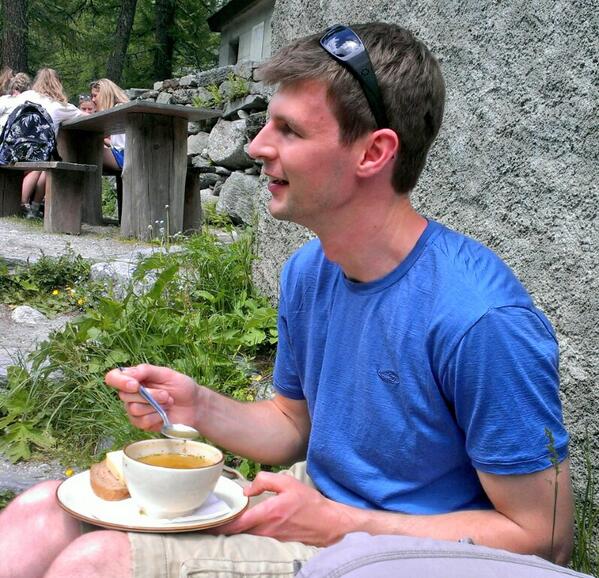 nbhsalps2013's tweet photo. Mr Ferriman's attempt to order a ham and cheese toasty in french did not work out too well. http://t.co/xYt0IPBGUK