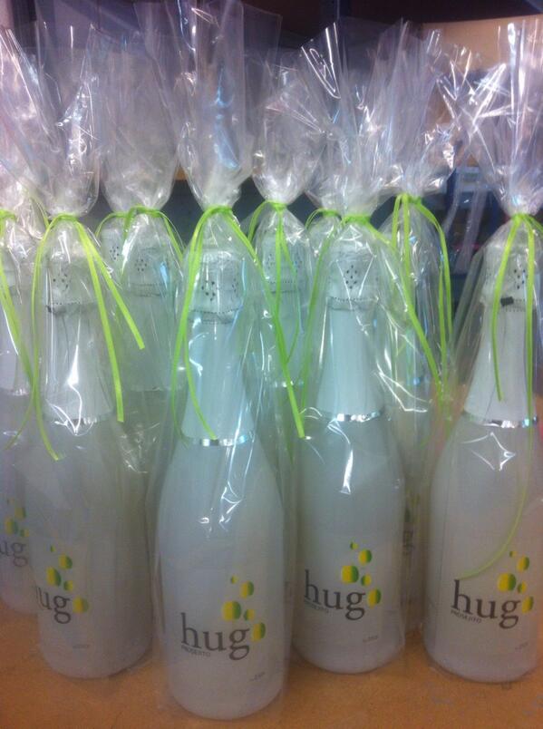 Er worden morgen een aantal juffen en meesters #Rosmalen bedankt en verrast met een fles heerlijk Hugo #prosejito