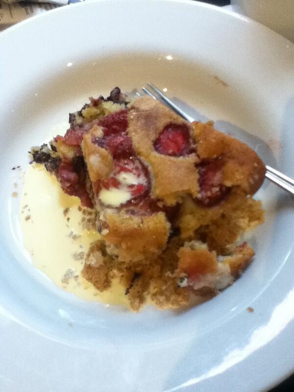 fromevision's tweet image. RT @GardenCafeFrome: Strawberry &amp;amp; chocolate tart. With Cream!  &amp;gt; Making me hungry! #Frome