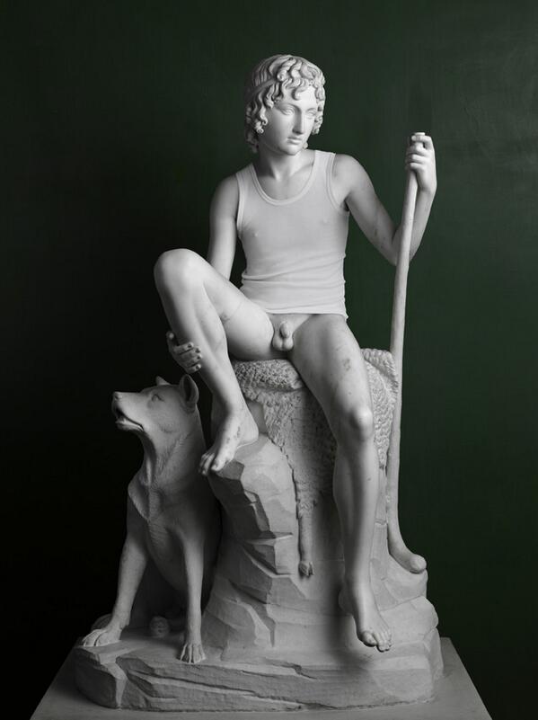 Kunstnerne Elmgreen &amp; Dragset har nyfortolket Hyrdedrengen i Shepherd Boy (Tank top) fra 2009 #hyrdedreng