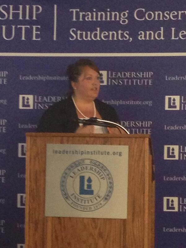 Cody_Snapp's tweet image. “@LeadershipInst: @PatriciaSimpson speaking to interns about the 4 P's of success #Intern101 -KB http://t.co/dKnyyu4FBv” And a 5th P: Patti!