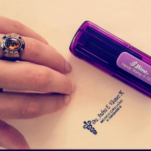 anesvana's tweet photo. Una meta mas cumplida!! Gracias diosito ♥ http://t.co/xqVPsdx66R