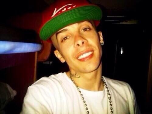 urdit's tweet photo. @TheDappy is that your real face?? ....... Ha ha ha http://t.co/MkrCoLkeWI