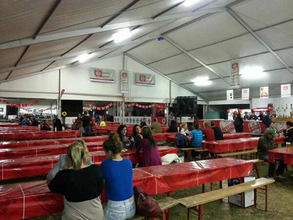 Peter_Pienaar's tweet photo. Inibos#sab#castle#having a good time http://t.co/79bOoYtOMX