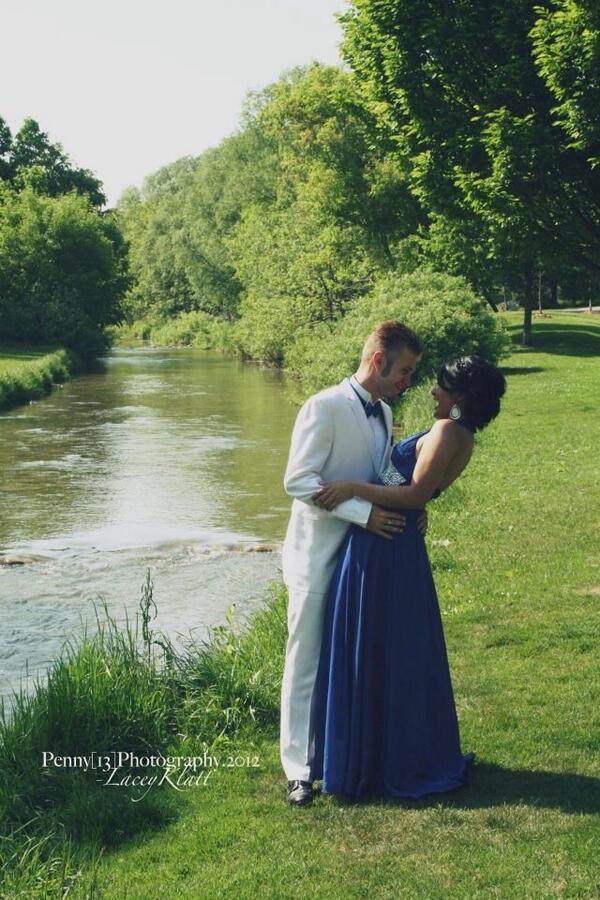 LaceyKristen13's tweet image. #tbt to last years #promshoot