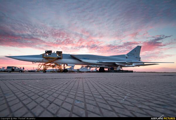 PlanePictures_'s tweet photo. Russia - Air Force Tupolev Tu-22M3 http://t.co/pOEg5HoFWA