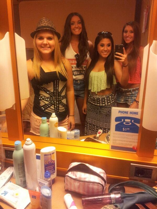 mirror pic #CruiseReady