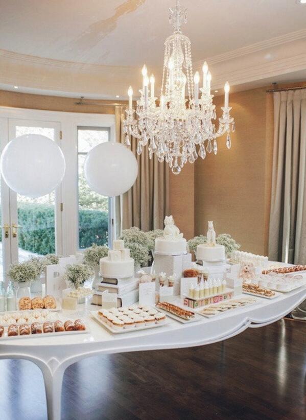 PlushLittleBaby's tweet photo. Elegant White Baby Shower by @SweetEnsemble.  So beautiful for a neutral baby shower! #family #love #babyshower http://t.co/dA0Xi4030A