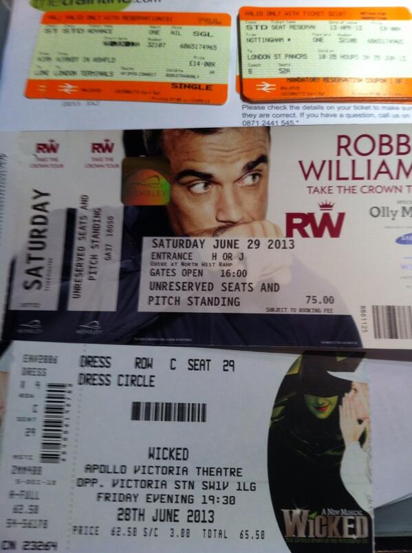 alisonath's tweet image. #excitedfortheweekend with @luuucyatherton xxx