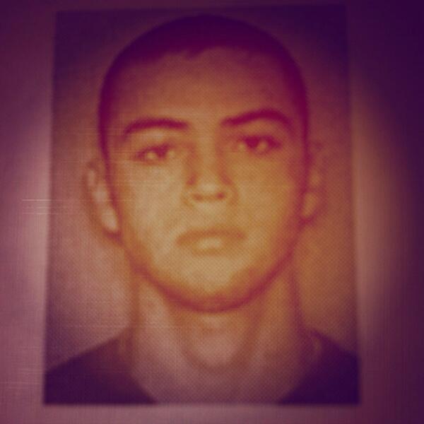 Alexi_Delgado_'s tweet photo. there are no effects to make this picture look nice. this is my junior license pic. I didn't realize I could smile 😒 http://t.co/E5vuWj6ZmH