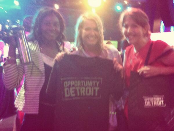 RocketCareers's tweet photo. Now the whole gang is decked out in @OpportunityDET gear! #smdaydet @CorinneQL @GunnQL #opportunitydetroit http://t.co/Kns7HOpYhu