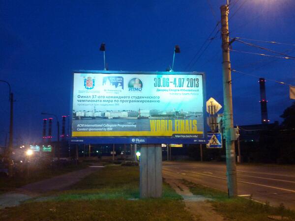 leonidvolkov's tweet photo. Круто как (для всех, кто в теме!) RT @Joshik: Большой плакат финала ACM ICPC ночью в Автово. #ICPC2013 http://t.co/9MT2lV5Ecl