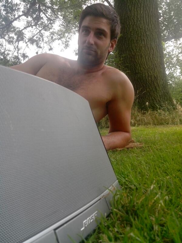 ElGoT's tweet photo. Repos au parc avec @pjtourret et #atayimathias http://t.co/ED54LIykIU
