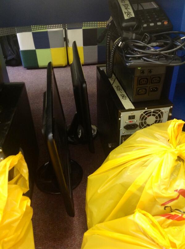 alpharocks's tweet photo. Alpha ready to moving... New office wait for us ;) http://t.co/rt0zA1LMgm