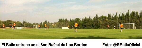 El <a href="/realbetis/">Real Betis Balompié 🌴💚</a> al completo contra la <a href="/UDLosBarrios/">U.D. Los Barrios</a> , a las 21h en el San Rafael. 

#losbarrios

losbarriosnoticias.blogspot.com.es/2013/07/ud-los…