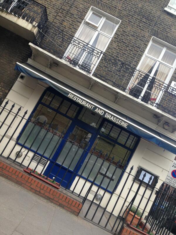 victoriabeckham's tweet image. Driving in London and passed the restaurant me and David went to on our first date! X vb