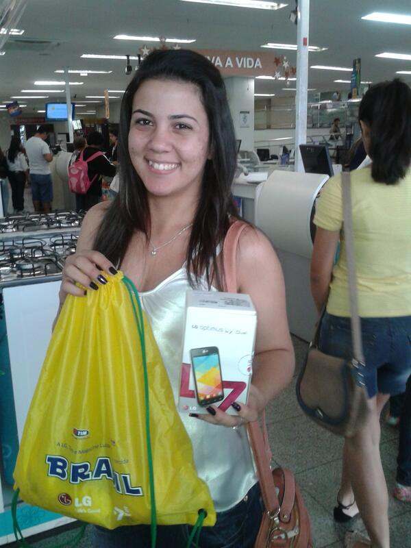 _josidaniela's tweet photo. felicidade l7 tope mais controle ta explicado o sorriso @MarcioBianco1  @wanessa_timsp  @alejandrotravas  @fred_timsp http://t.co/E2EnUerTdk