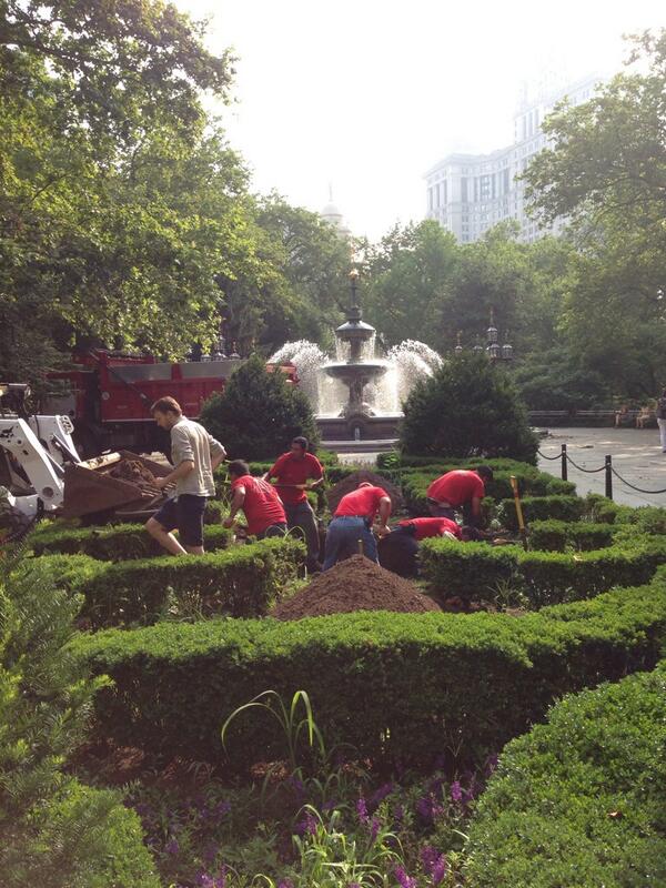 JesseHamerman's tweet photo. Digging holes at City Hall Parking http://t.co/HZw5g68rrG