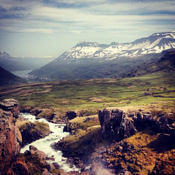ryanhuggettfoto's tweet photo. Icelandic beauty #Iceland #nature http://t.co/OR1ELXHBOJ