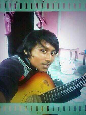 maroonjupal's tweet photo. kok jelek?!?! "@ScarletnicoIe: Kai "@maroonjupal: pre debut siapa ini (•̅_•̅) http://t.co/Ykoxt2PiQV""