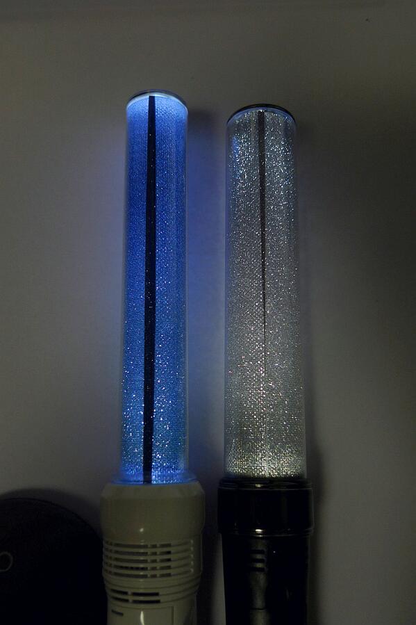 コバケン Monta At Site Montaさん的には黒ならターンオンとキンブレどっちがオススメですか ターンオン黒 はでらなんで確認しましたが 紺っぽ過ぎる気がしました あと フィルムの重なった部分が黒だと濃いので余計気になりました