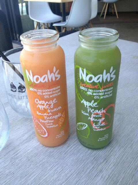 12oskr12's tweet photo. #noah's #orange #apple #guava #banana #pawpaw #pineapple #smoothie #creativeJuices sencillamente lo mejor http://t.co/iwP7Idlnhg