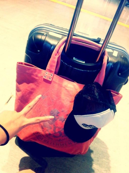 ねむ～い。また、目がこんなん&hellip;(=＿=)笑 http://t.co/AWoiXU1das