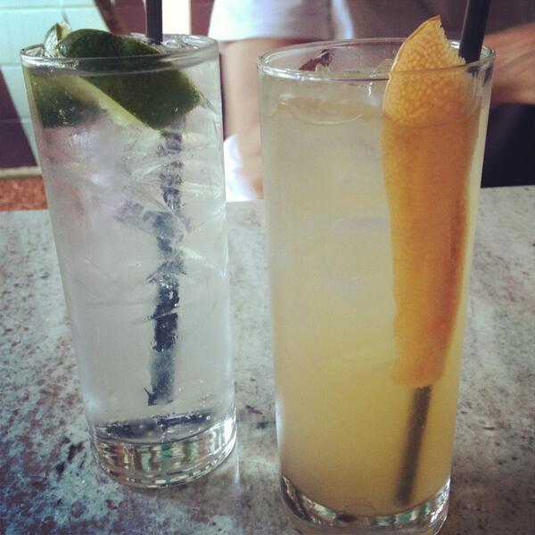 hesipsshesips's tweet photo. Citrus wine cooler @GatherChicago (pictured on the right). http://t.co/pDNiOACdcf
