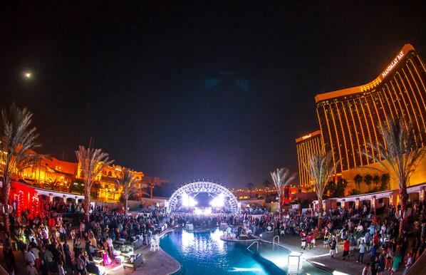 Mandalay Bay Resort tweet media