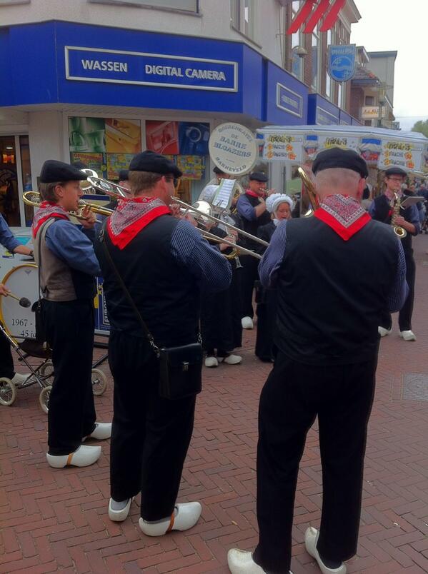 De #barrebloazers blazen weer uit volle borst.