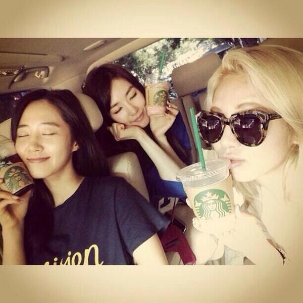 Shekki_Fany's tweet image. @Shekki_Hyoyeon @shekki_yul #beingrandom -.-v