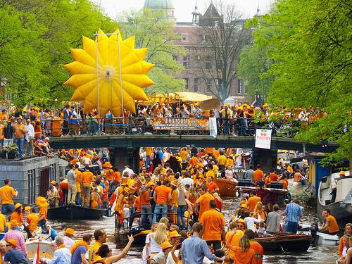 Breakingsnews's tweet photo. Travel: Five Of The Best Party Cities In Europe - http://t.co/FU1QK88fTF http://t.co/G5s8CN1559