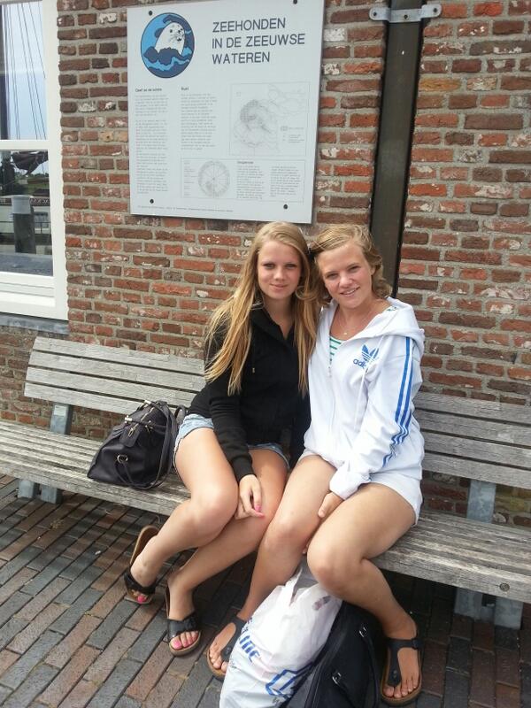 ester156's tweet image. “@xMeShannonx: Was leuk gistet een dagje naar Zierikzee met @ester156 ♥ http://t.co/03mBWIzTeC” was top !!