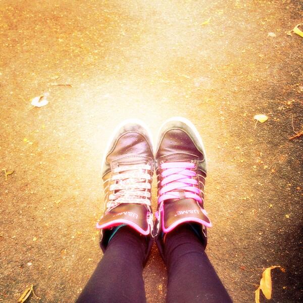 101_gena's tweet photo. My shoes http://t.co/pBAogdltdX