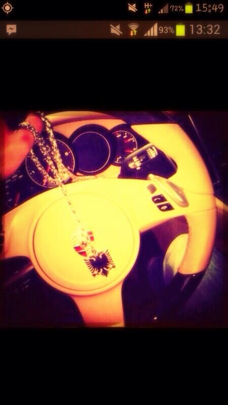 101_gena's tweet photo. Albanien Love <3 http://t.co/IME9QhQguo
