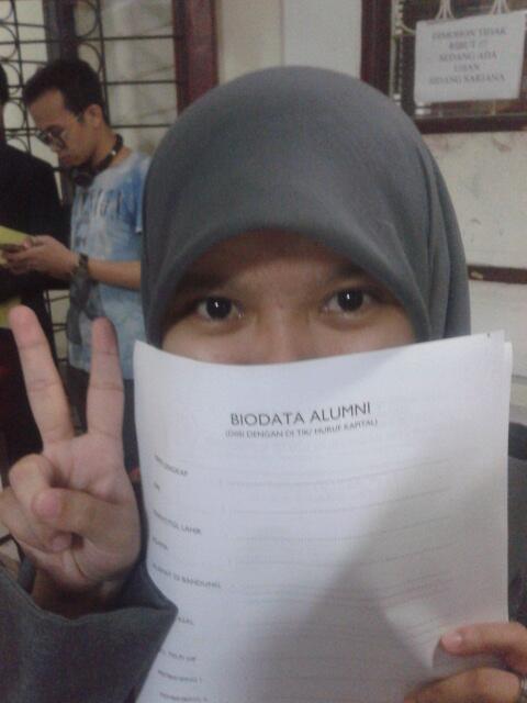 HIUnpad09's tweet photo. ICHI, WE'RE PROUD OF YOU!!! RT @bawonobudi: @HIUnpad09 please welcome, our first alumni: @ichiyusri ! http://t.co/beEGafrPYH