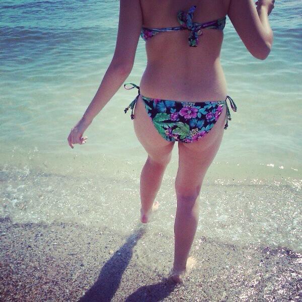 muresanpisy's tweet photo. Sun, sand and the beach :) http://t.co/XcBHQL3fTQ