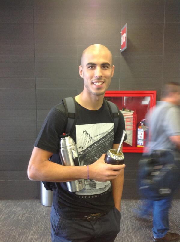 TigresOficial's tweet photo. Llega a la ciudad de Monterrey Guido Pizarro http://t.co/vWP1rtc0IH