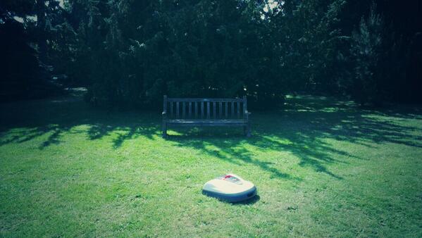 HondaMiimo's tweet photo. No time to sit down for me in Hyde Park, many more places to visit on #myjourney through London! http://t.co/abwnkqUSm2