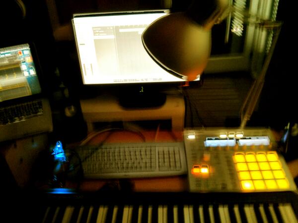 GreenPingus's tweet image. Maschine in da houseee