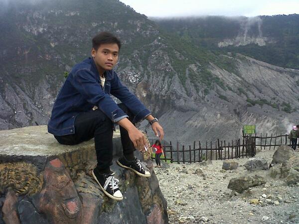 Ari Setya  (@aributong) on Twitter photo 