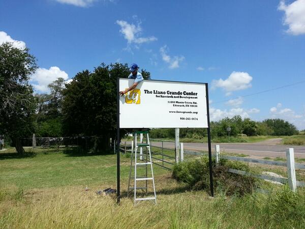llanogrande's tweet photo. New sign up at Trueba House.  Thanks to EEHS Art Club for the artwork and FFA for the work on the frame. http://t.co/pYtrDNqM0m