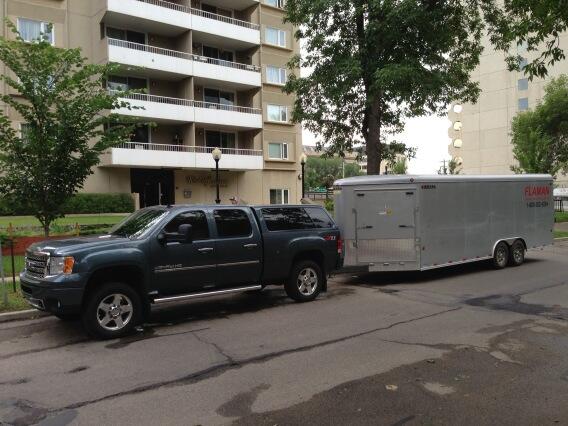 RyanLeskiw's tweet photo. Moving day! But where should I go? @AmeliaJE85 #ihatemoving http://t.co/nlEN3vGQn7